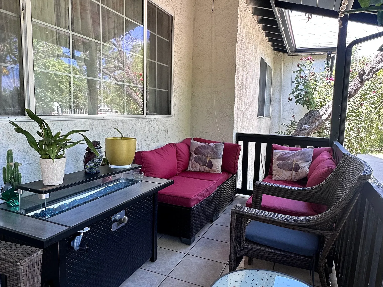 3 bed, 1800 sqft, $4,000 — Photo 1