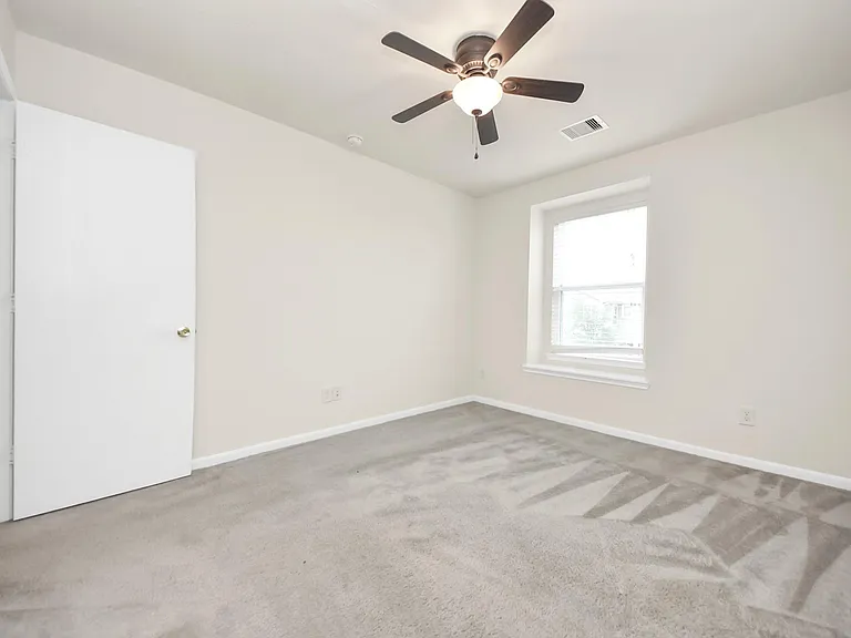 19403 Tinway Ct — Photo 33