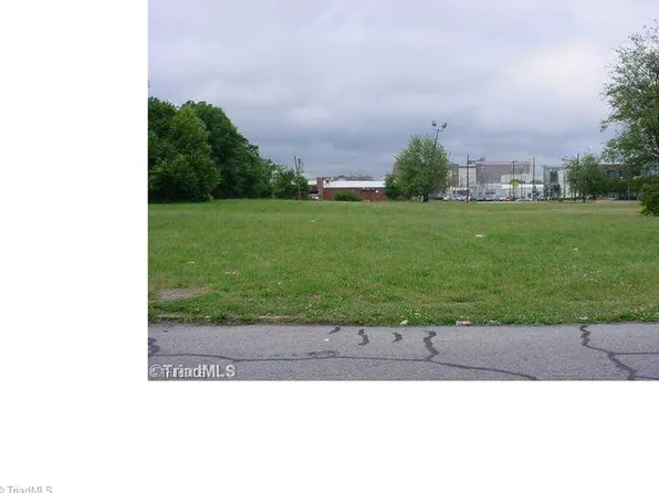 908 S Main St, High Point, NC 27260