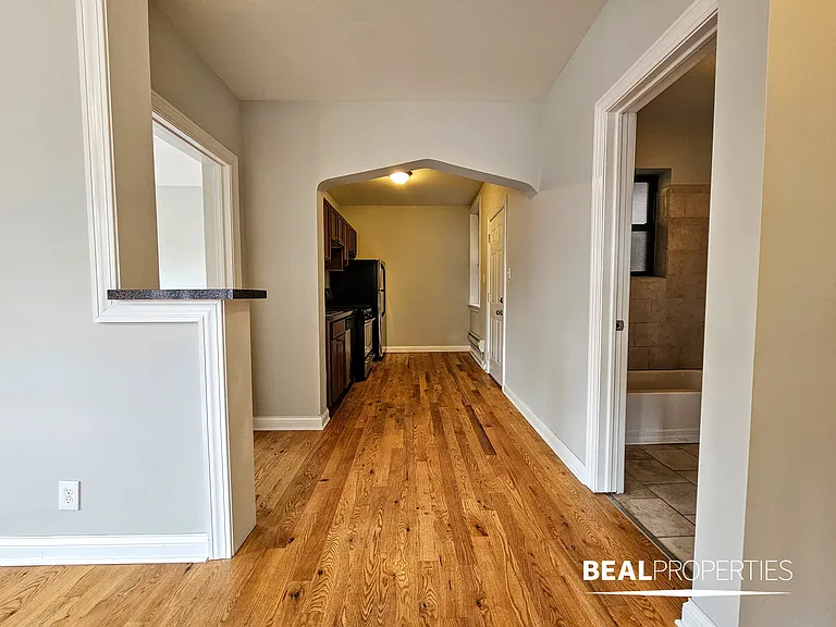 4407 N Wolcott — Photo 35