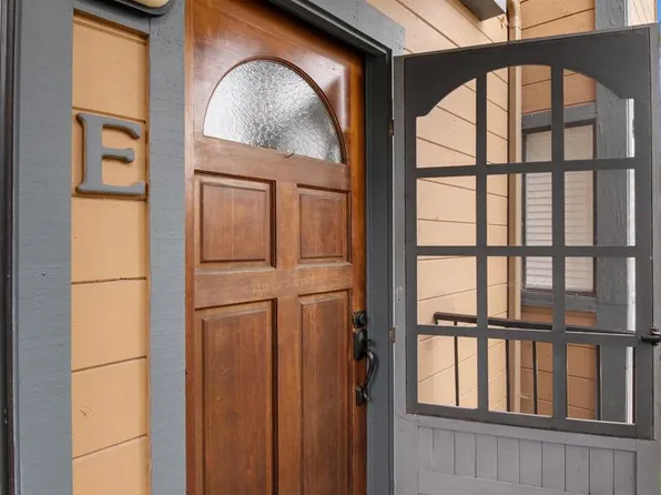 812 Kalpati Cir APT E, Carlsbad, CA 92008