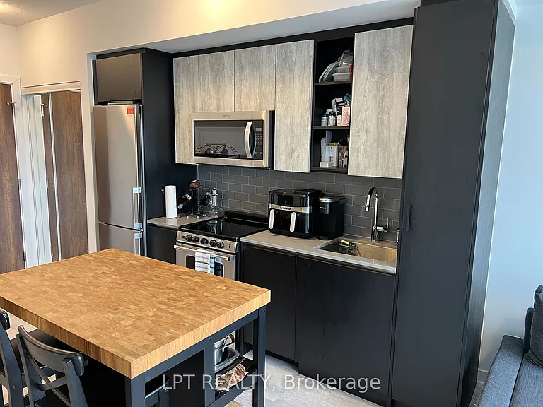 251 Manitoba St #1211 — Photo 3