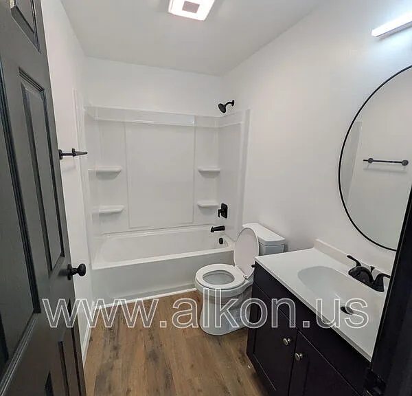 949 Perry Hwy #2 — Photo 6