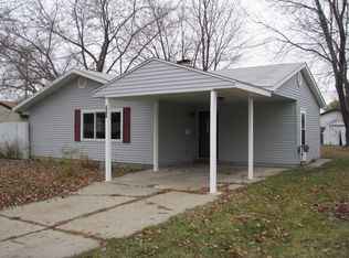 1748 Carmanbrook Pkwy, Flint, MI 48507