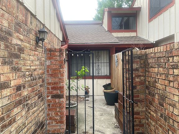 5th image of 8908 Parkfield Dr Unit A