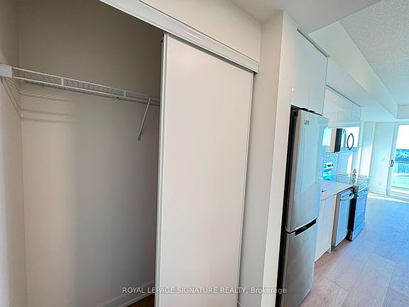 5th image of 33 Erie Ave #1114