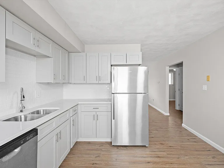 1000 Olive St #214 — Photo 2