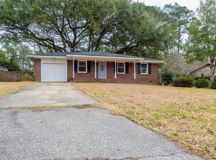 406 Forest Cir, Summerville, SC 29483