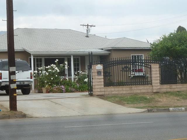 1st image of 12766 Glenoaks Blvd
