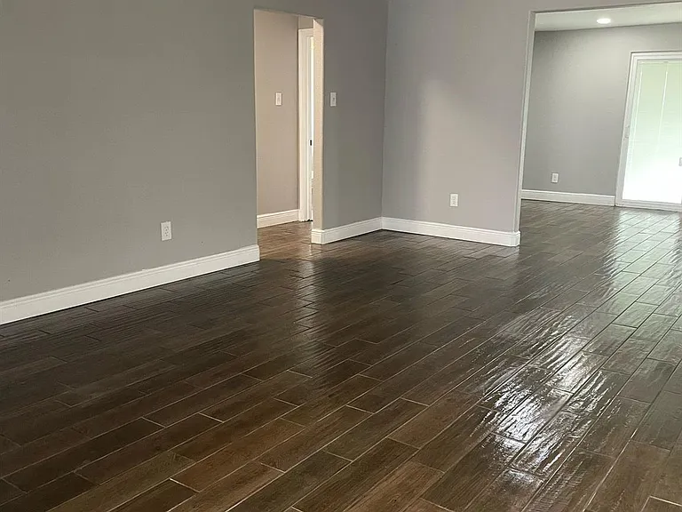 2356 Lavender St — Photo 3