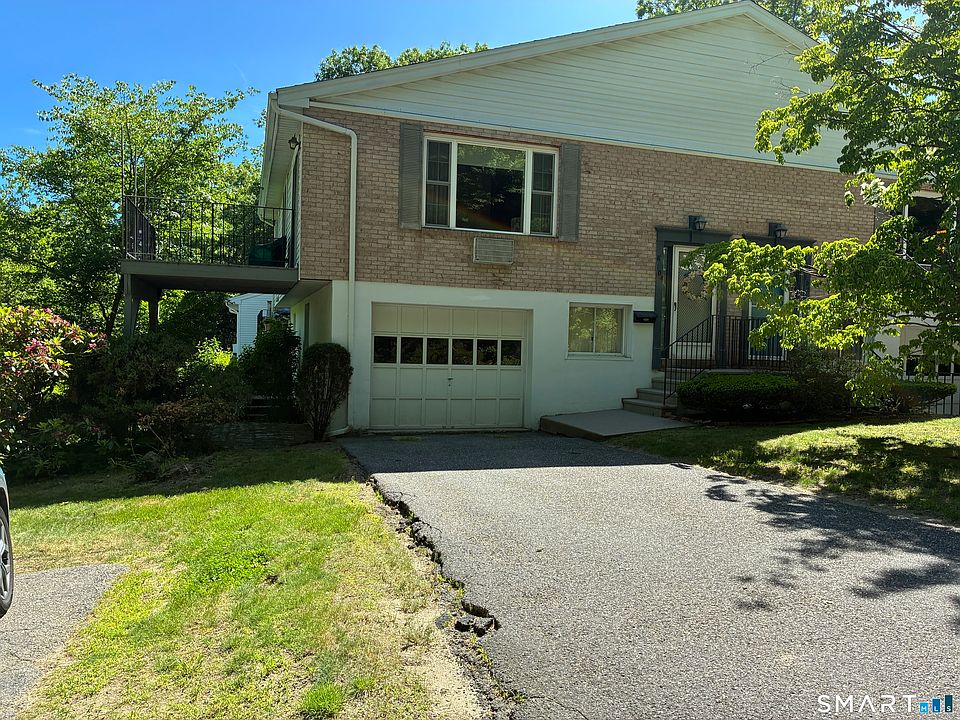 1st image of 104 Queens Road #K104
