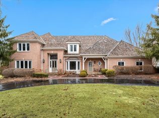 726 Fox Glen Dr, St Charles, IL