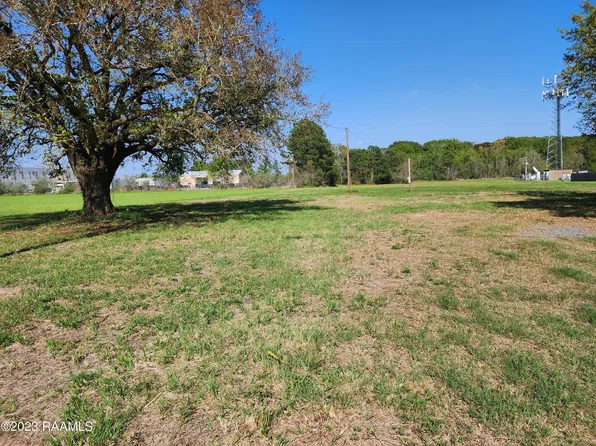 4814 W Admiral Doyle Dr, New Iberia, LA 70560