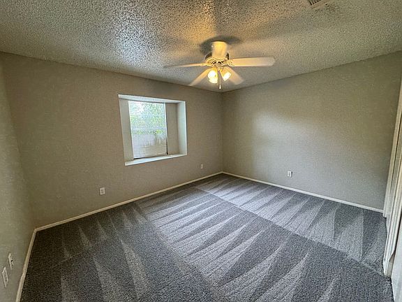 5th image of 104 Hillside Dr