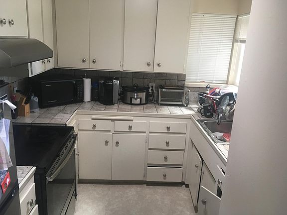 2nd image of 225 Buena Vista Ave APT 5