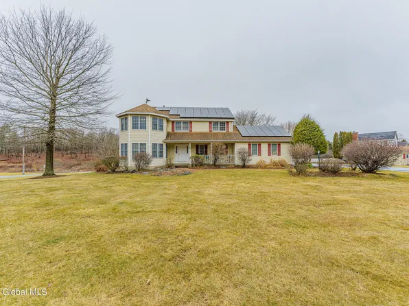 6 Heritage Hills Drive, Wynantskill, NY 12198