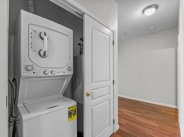 845 Newark Avenue image 22 of 26