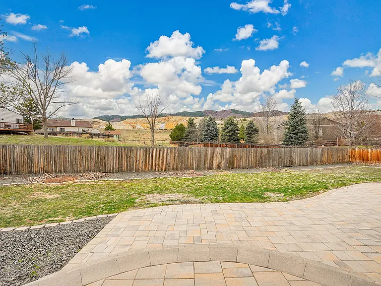 8065 Eagleview Dr — Photo 39