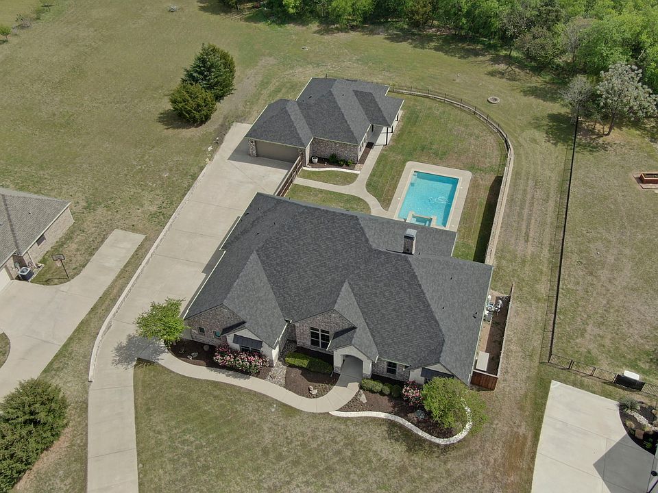 1st image of 136 Sullivan Way