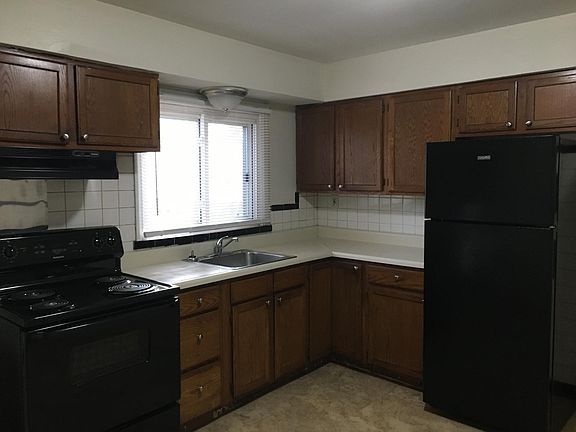 3rd image of 9234 Stansberry Ave