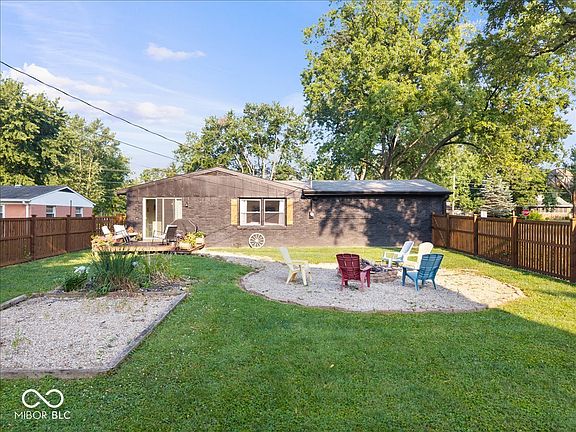 3rd image of 8807 Moll Dr