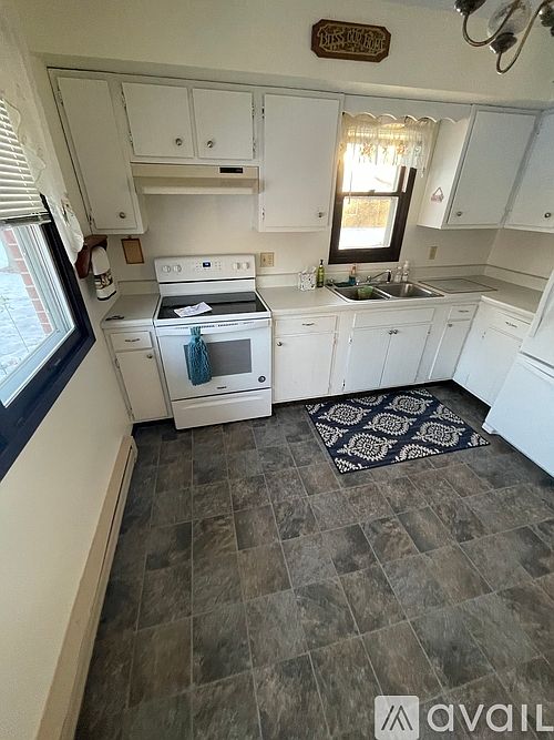 2nd image of 1 Manor Dr #5