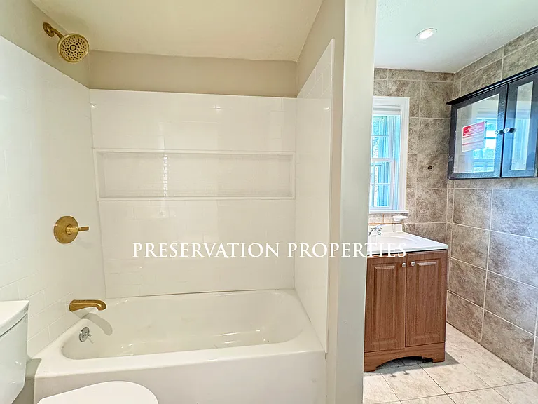 191 Weston St — Photo 8