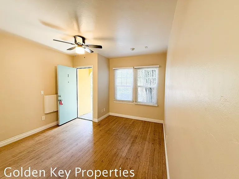1784 N Coast Hwy N #1 — Photo 4