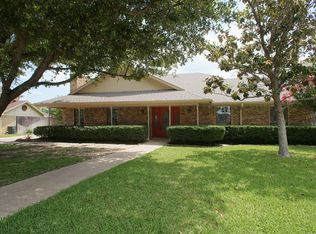 530 Indian Creek Dr, Trophy Club, TX 76262