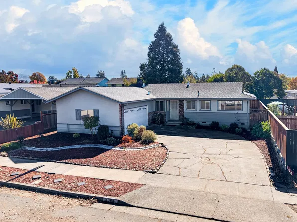 4984 Canyon Dr, Santa Rosa, CA 95409