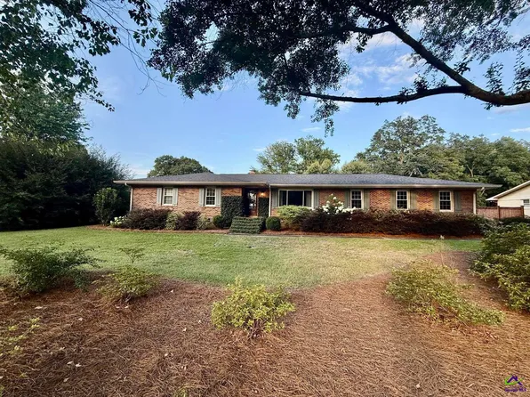 110 Carter Woods Dr, Warner Robins, GA 31088