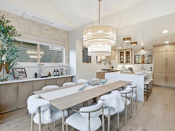 2nd image of 1304 Park Ave