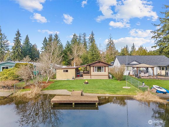 3rd image of 850 SE Crescent Drive