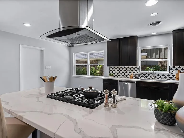 1747 Maux Dr — Photo 3