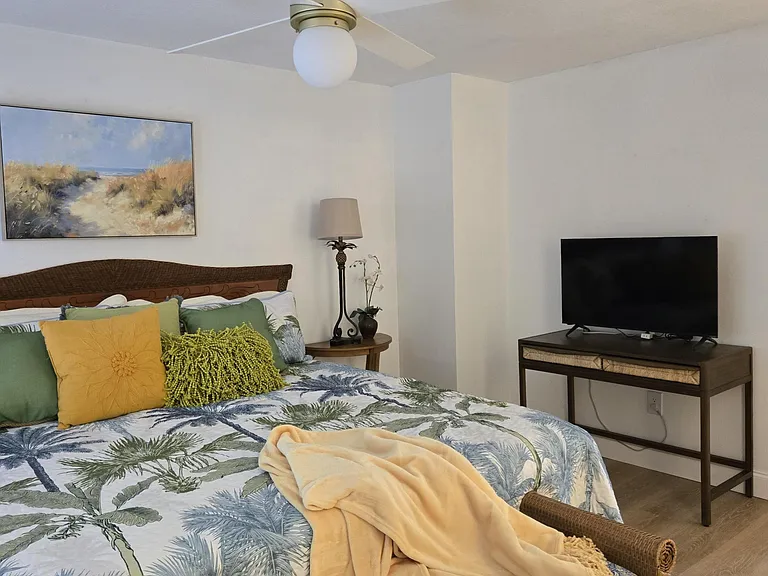 8761 Ilex Ct — Photo 16