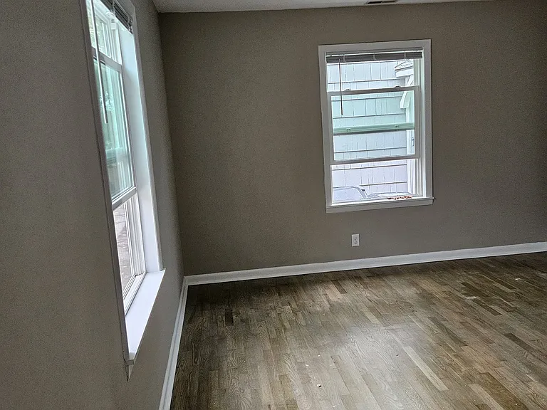 640 Maine St — Photo 10