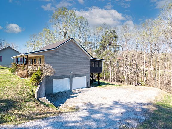 5th image of 235 Golden Pond Rd