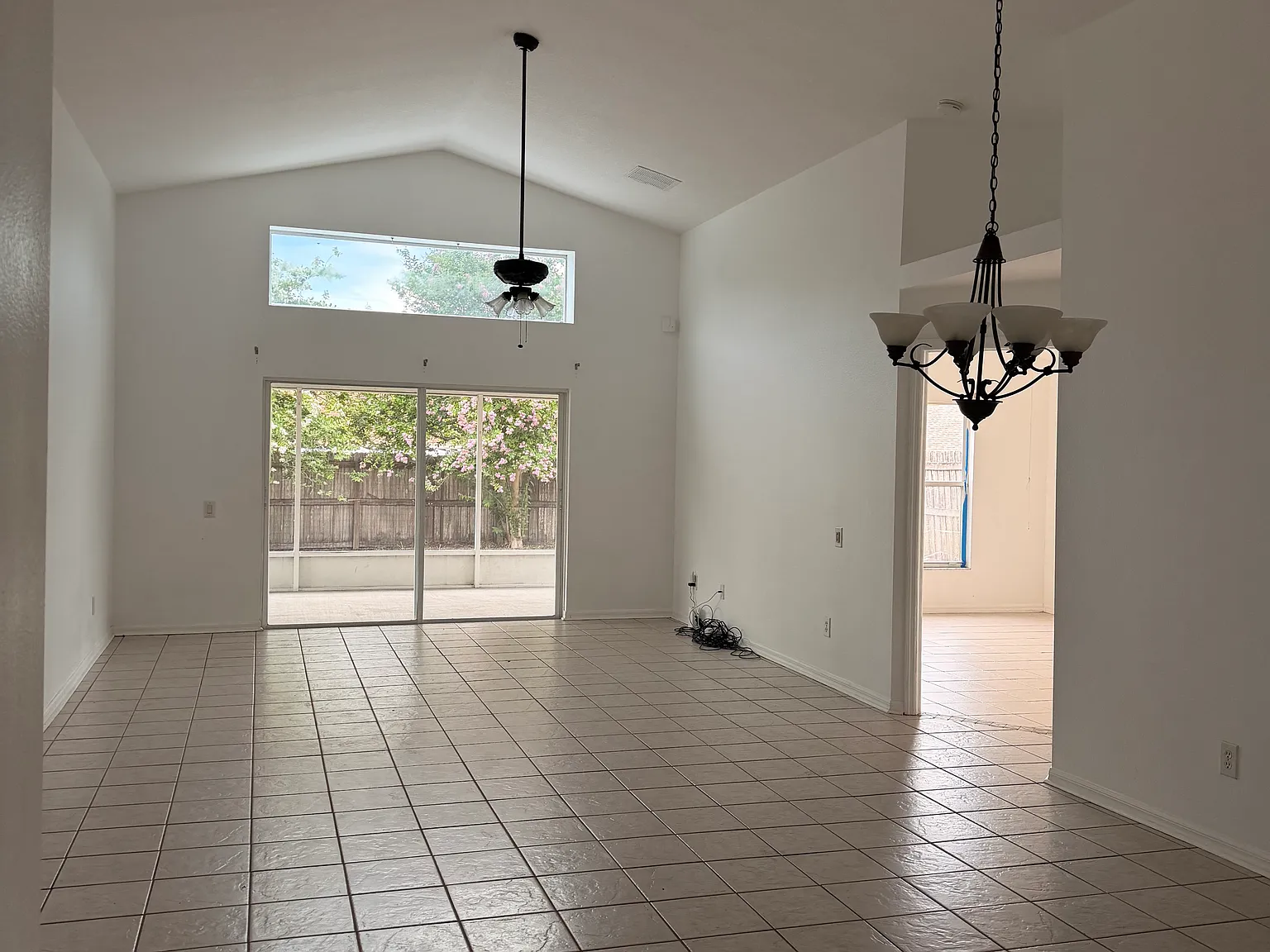 10430 Hallmark Blvd — Photo 2