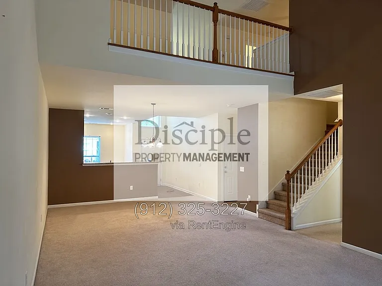 169 Regency Cir — Photo 2