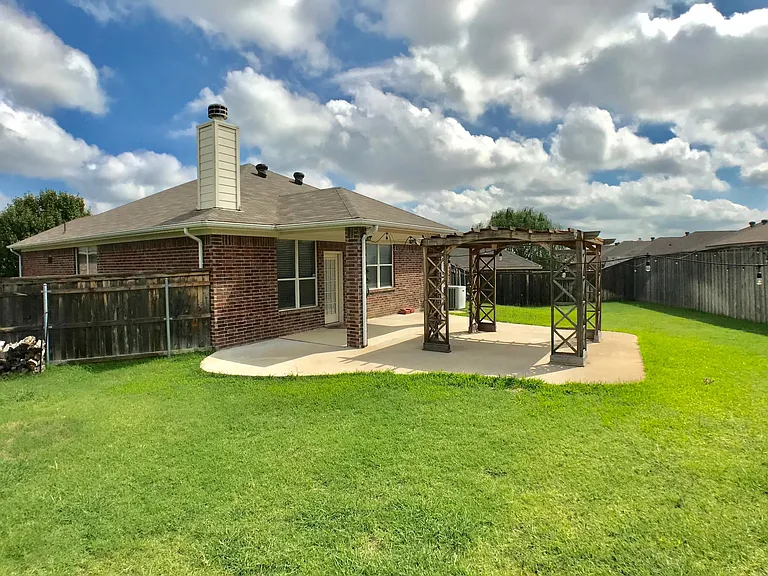 9945 Osprey Dr — Photo 41
