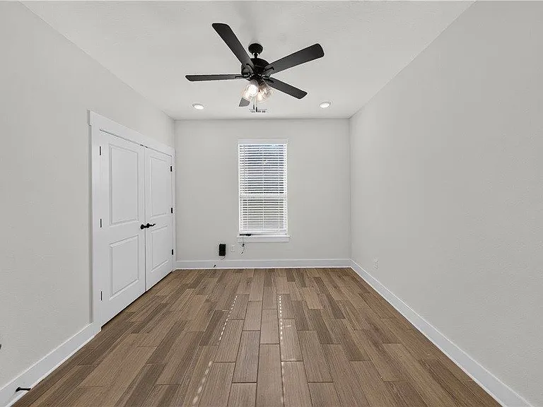 2040 Myrrh Pl — Photo 16