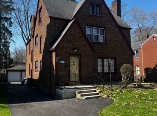 4236 Chester Dr, Youngstown, OH