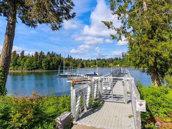 105 Lovell Avenue SW #15-11, Bainbridge Island, WA 98110
