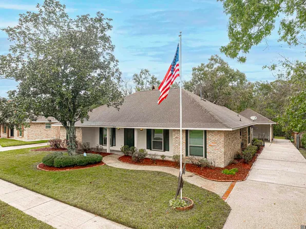 3045 Westerwood Dr, Baton Rouge, LA 70816