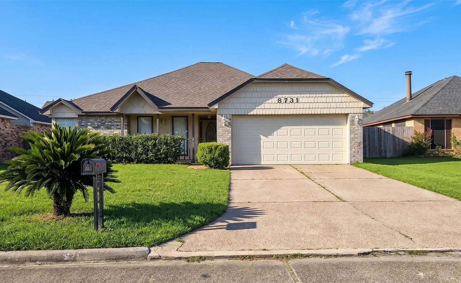 4 bed, 2.0 bath, 1481 sqft, $1,745 — Photo 1