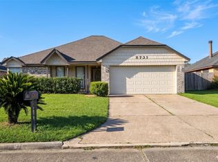 8731 Croteau Dr, Houston, TX 77044