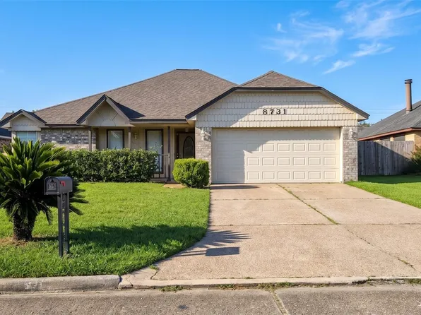 8731 Croteau Dr, Houston, TX 77044