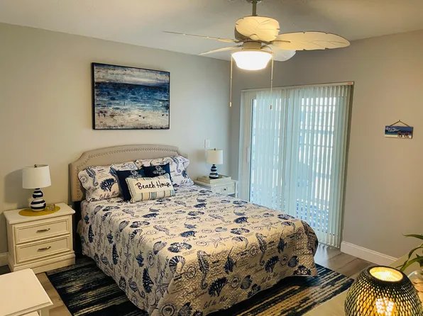 2929 SE Ocean Boulevard #J8, Stuart, FL 34996