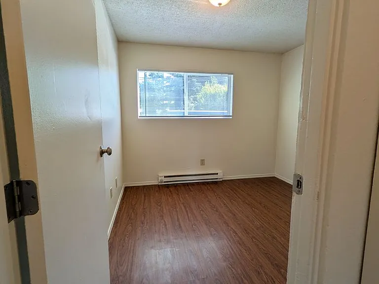 Cully Park Apartments — Photo 38