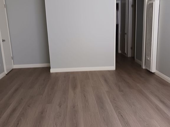 2nd image of 1-9035 Cedros Ave